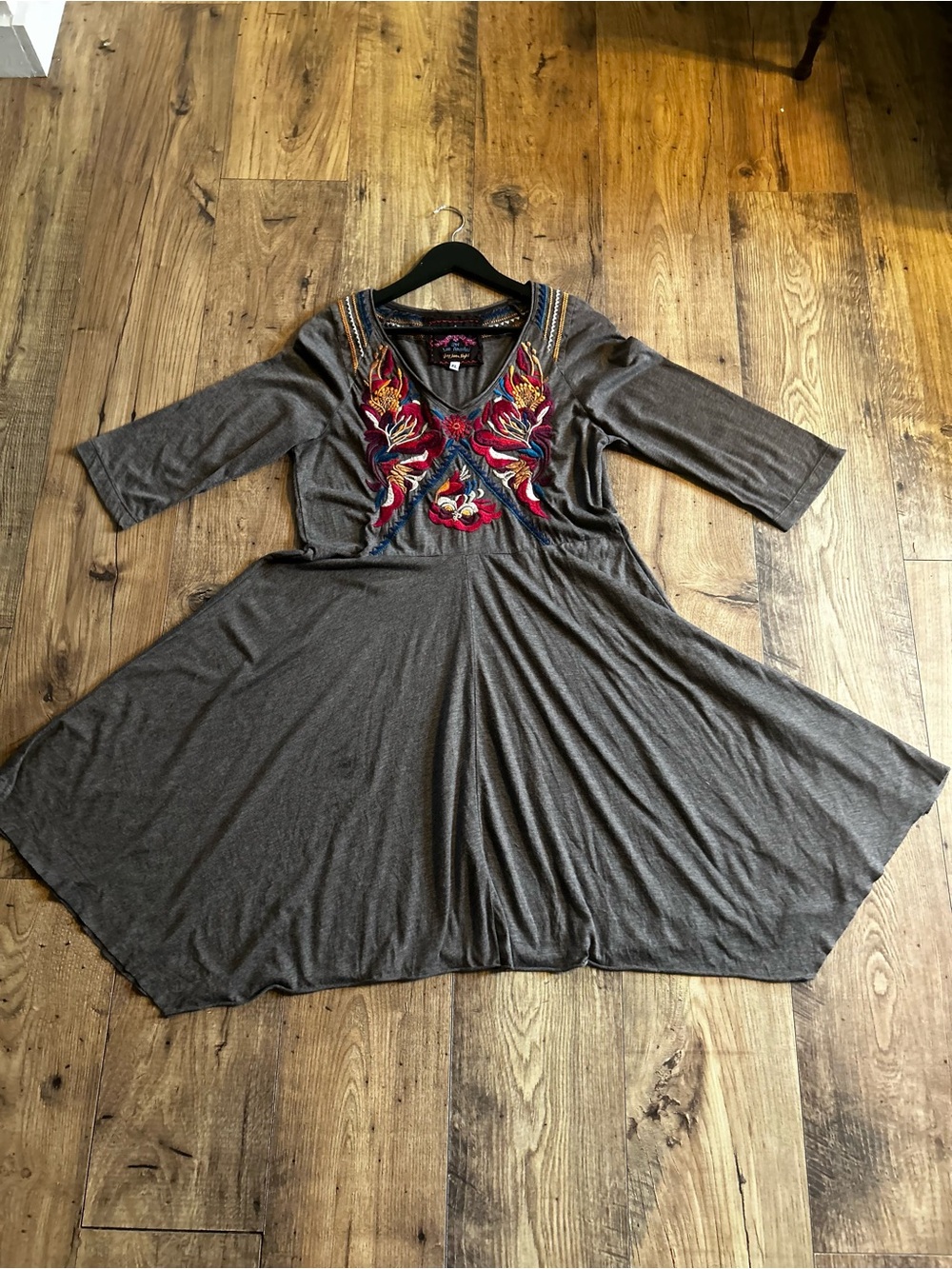 Johnny Was Los Angeles Embroidered Gray 3/4 Sleeve V-Neck Swing Dress